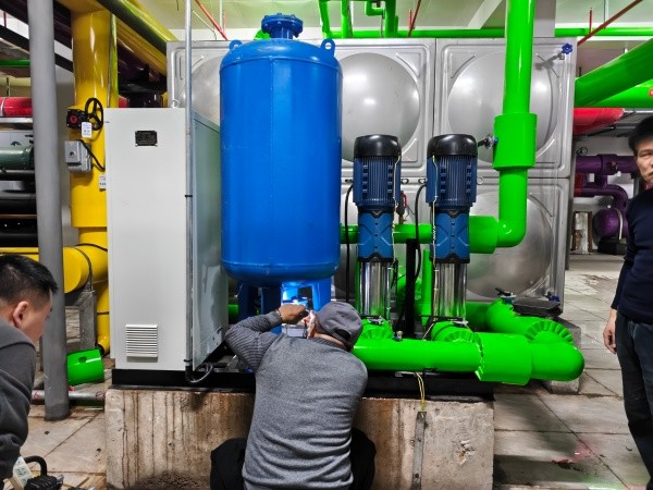 建达：小区地下机房恒压供水设备